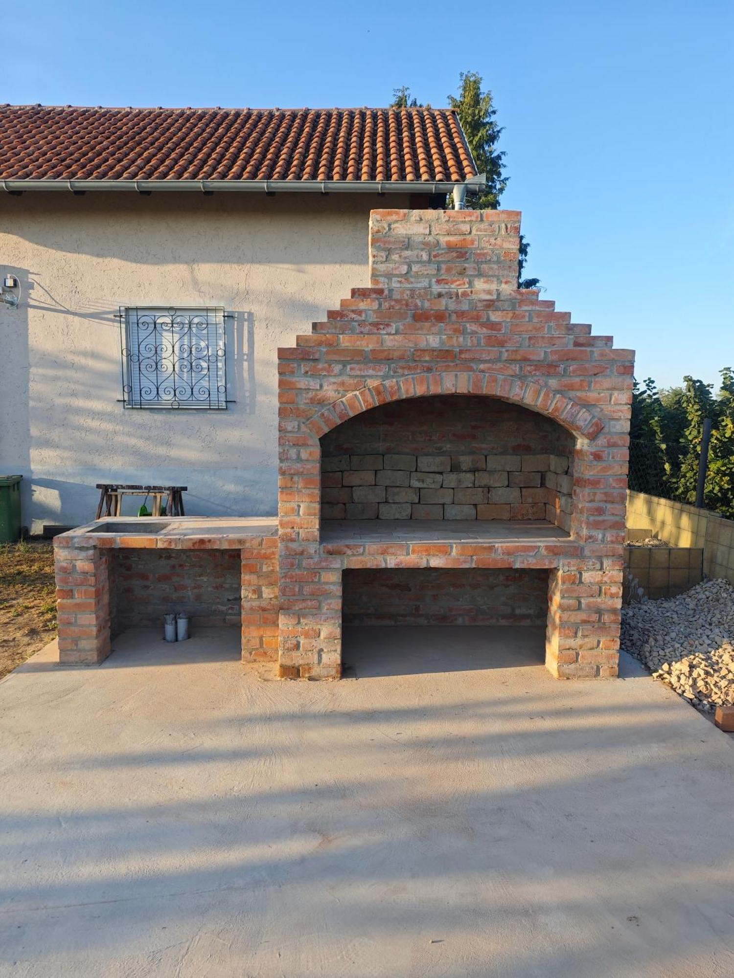 Villa Kuca Za Odmor Bella Sotin Exterior foto